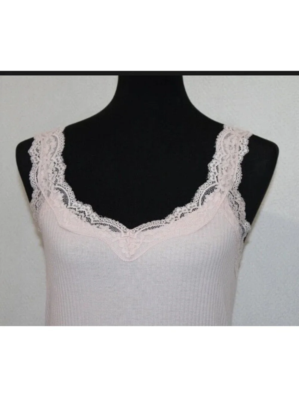 J Crew M Blush Pink Rib Knit Sleeveless Camisole Top Wide Lace Straps & Collar